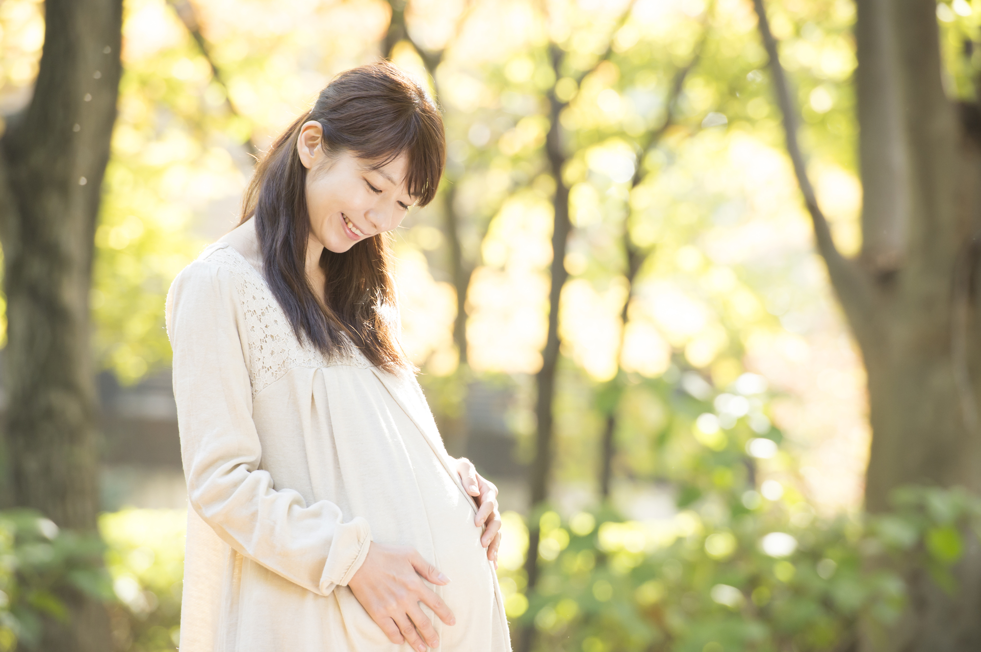 アデノバイタルは妊娠中や授乳中でも使える？危険な育毛剤とは…？
